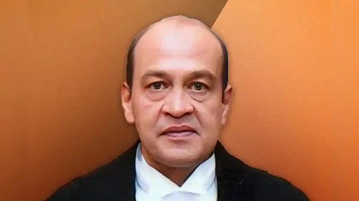 न्यायमूर्ति यशवंत वर्मा के खिलाफ आपराधिक जांच की मांग, बार एसोसिएशनों का सीजेआई को पत्र