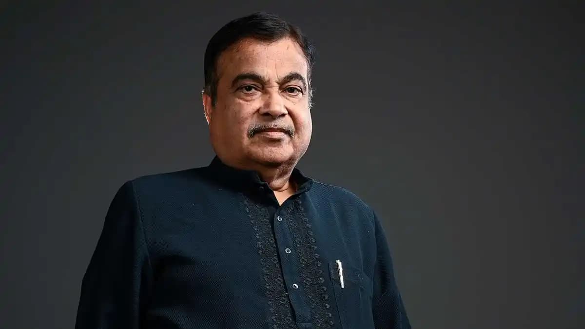 सुप्रीम कोर्ट ने 2019 चुनाव याचिका में केंद्रीय मंत्री नितिन गडकरी के खिलाफ लगाए गए कुछ आरोपों को हटाने के बॉम्बे हाई कोर्ट के आदेश को बरकरार रखा