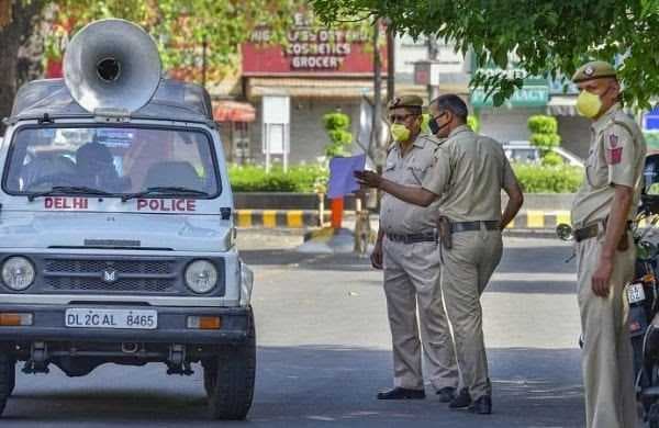 नागरिक विवाद को आपराधिक मामला बनाने पर सुप्रीम कोर्ट की यूपी पुलिस को फटकार, राज्य पर ₹50,000 लागत लगाने का सुझाव