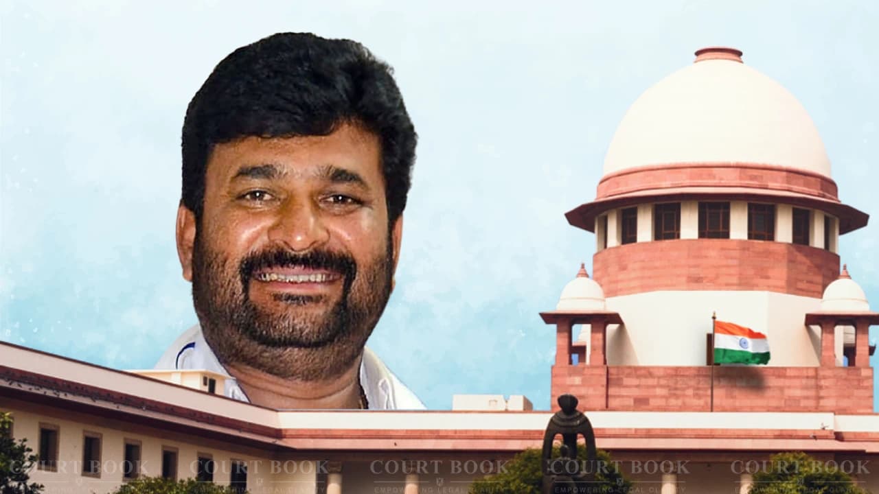 सुप्रीम कोर्ट ने भाजपा नेता की हत्या के मामले में कर्नाटक कांग्रेस विधायक विनय कुलकर्णी की आत्मसमर्पण के लिए समय बढ़ाने की याचिका खारिज कर दी