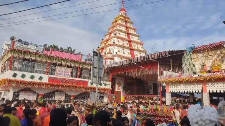 पश्चिम बंगाल हाईकोर्ट ने बोला काली पूजा समिति को सामूहिक पशु बलि रोकने का निर्देश दिया, निर्दिष्ट स्थल पर ही बलि की अनुमति