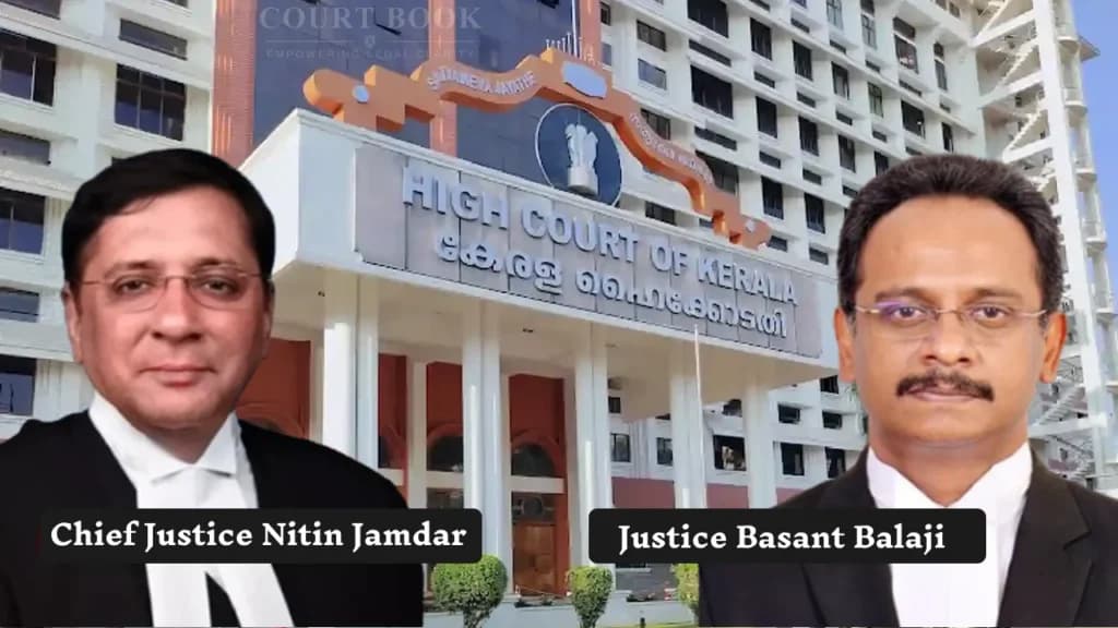 केरल उच्च न्यायालय ने अलप्पुझा स्कूल में महीने भर से जारी बाढ़ की छात्रों द्वारा की गई शिकायत पर तत्काल कार्रवाई के आदेश दिए