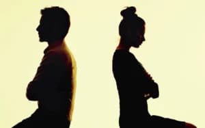 दिल्ली उच्च न्यायालय ने संगीता और हितेश कुमार के बीच वैवाहिक संपत्ति विवाद में मध्यावधि लाभ को आंशिक रूप से रद्द कर दिया, पति के स्वामित्व को बरकरार रखा